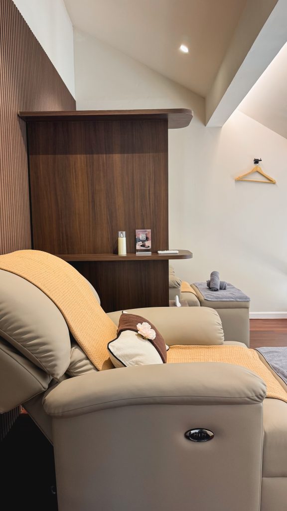 Calm Home Massage ร้านนวดไทย นวดหน้า Dermalogica รามคำแหง